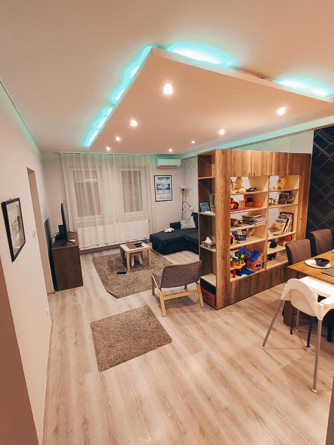 אגר Family Residence מראה חיצוני תמונה