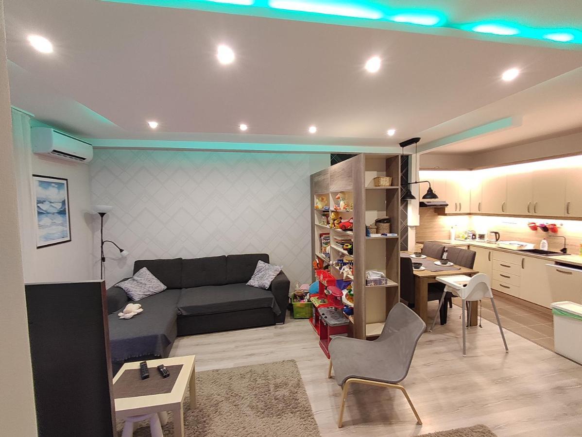 אגר Family Residence מראה חיצוני תמונה